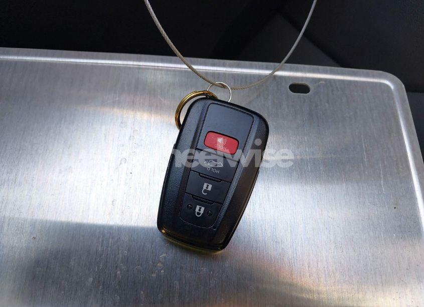 Photo 11 of 2021 Toyota Rav4 XLE PREMIUM (VIN 2T3C1RFV8MW173400)