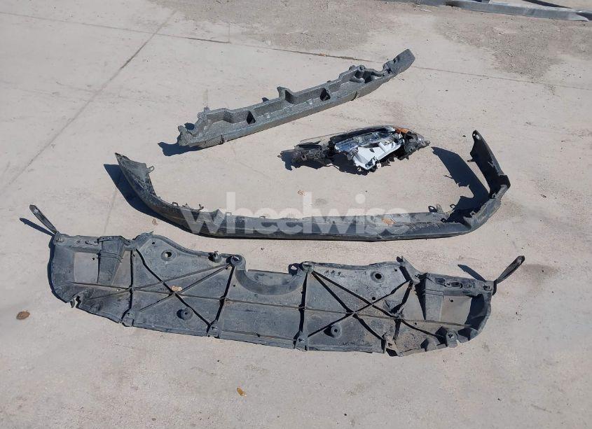 Photo 12 of 2021 Toyota Rav4 XLE PREMIUM (VIN 2T3C1RFV8MW173400)