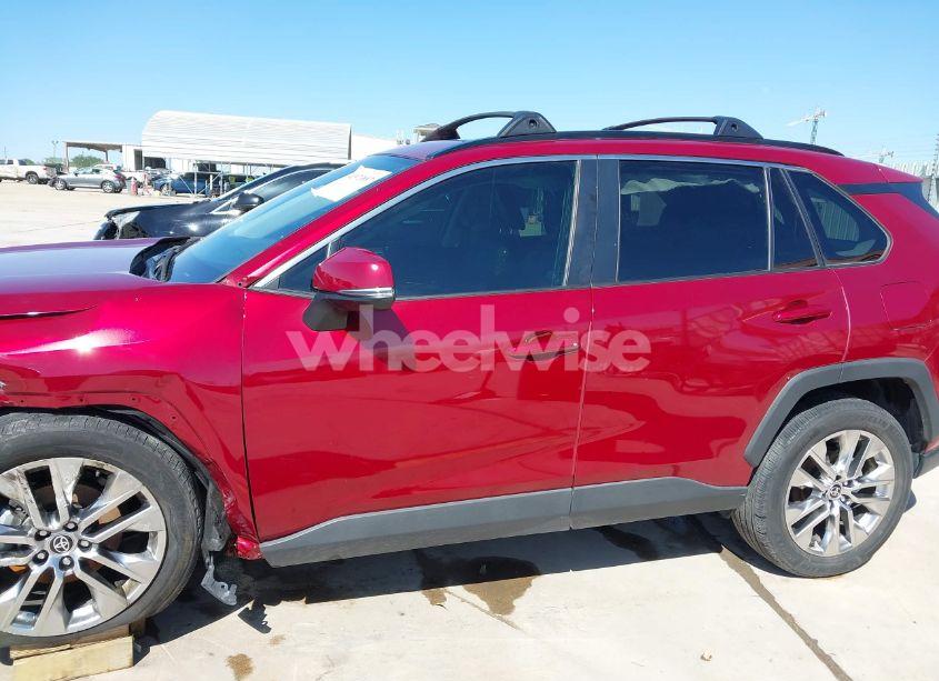 Photo 15 of 2021 Toyota Rav4 XLE PREMIUM (VIN 2T3C1RFV8MW173400)