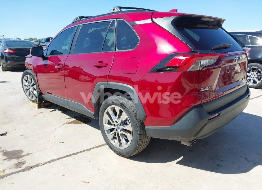 Photo 3 of 2021 Toyota Rav4 XLE PREMIUM (VIN 2T3C1RFV8MW173400)