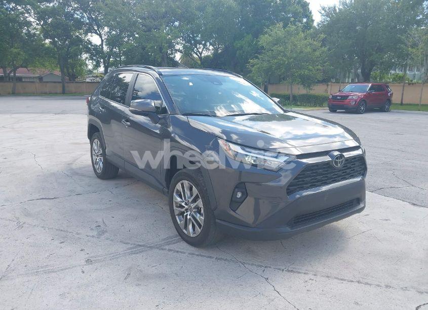 2023 Toyota Rav4 XLE PREMIUM (VIN 2T3C1RFV8PC227493) main photo