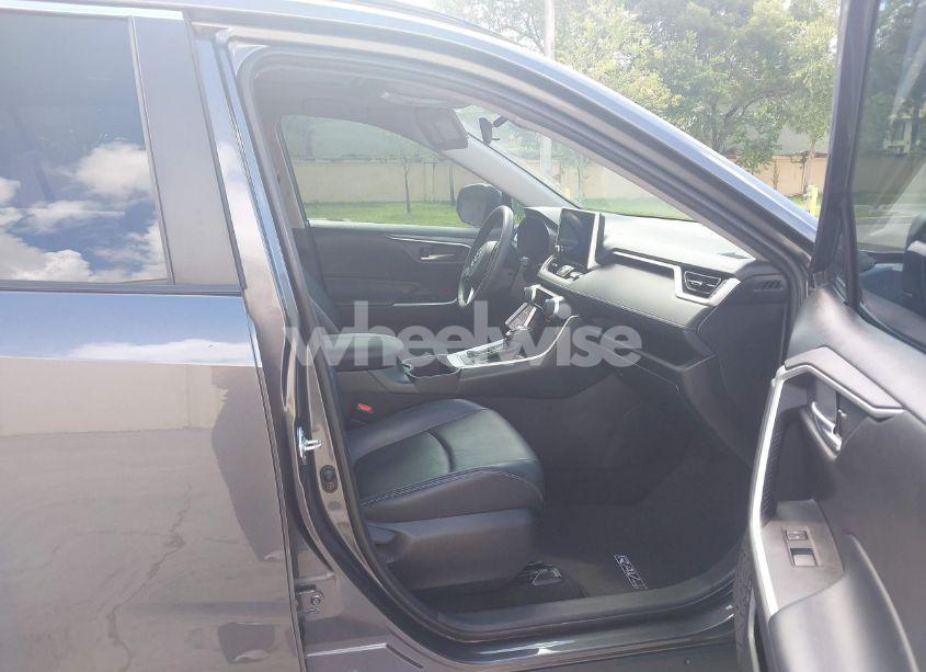 Photo 5 of 2023 Toyota Rav4 XLE PREMIUM (VIN 2T3C1RFV8PC227493)