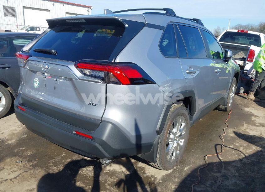 Photo 4 of 2024 Toyota Rav4 XLE PREMIUM (VIN 2T3C1RFV8RC292489)