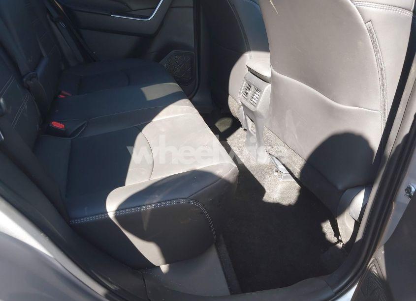 Photo 8 of 2024 Toyota Rav4 XLE PREMIUM (VIN 2T3C1RFV8RC292489)