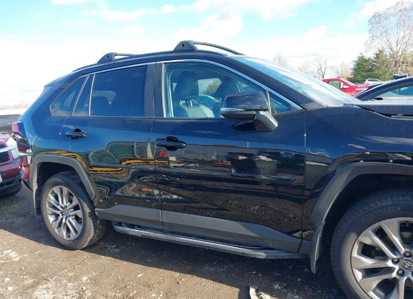 Photo 14 of 2024 Toyota Rav4 XLE PREMIUM (VIN 2T3C1RFV8RC294520)