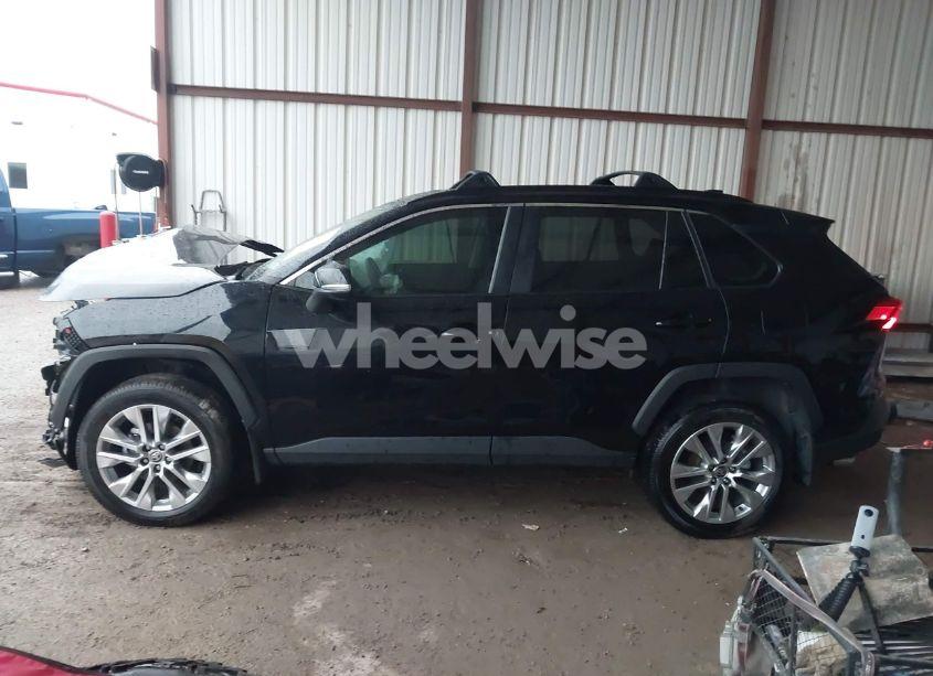Photo 14 of 2024 Toyota Rav4 XLE PREMIUM (VIN 2T3C1RFV8RW305725)