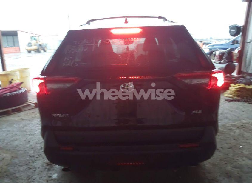 Photo 16 of 2024 Toyota Rav4 XLE PREMIUM (VIN 2T3C1RFV8RW305725)