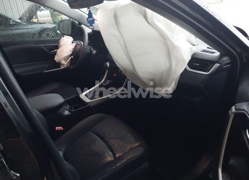 Photo 5 of 2024 Toyota Rav4 XLE PREMIUM (VIN 2T3C1RFV8RW305725)