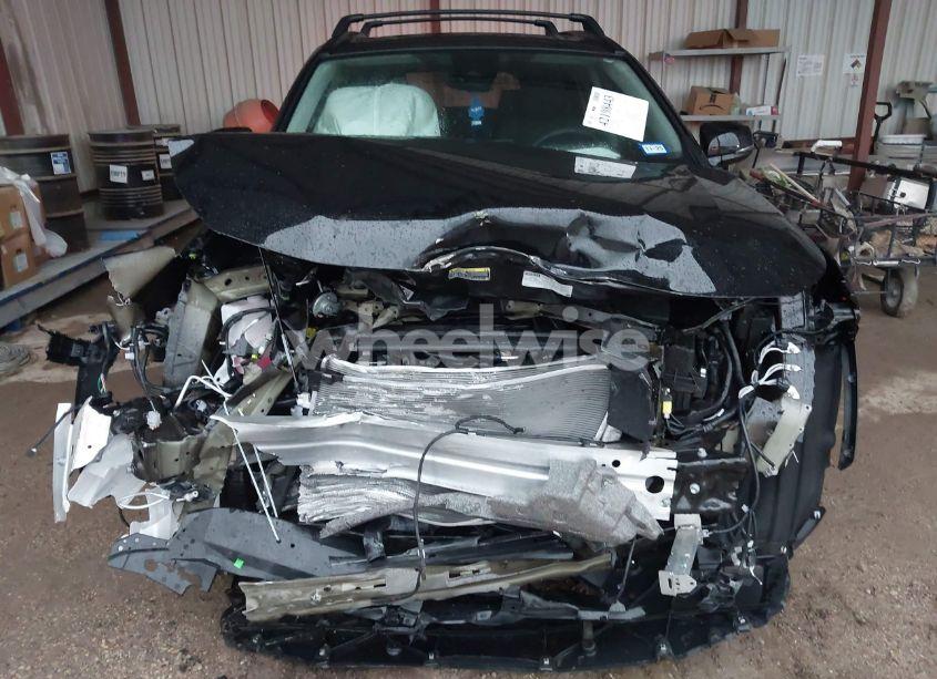 Photo 6 of 2024 Toyota Rav4 XLE PREMIUM (VIN 2T3C1RFV8RW305725)