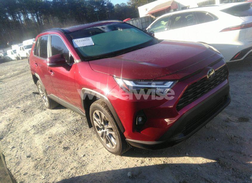 2024 Toyota Rav4 XLE PREMIUM (VIN 2T3C1RFV8RW314490) main photo