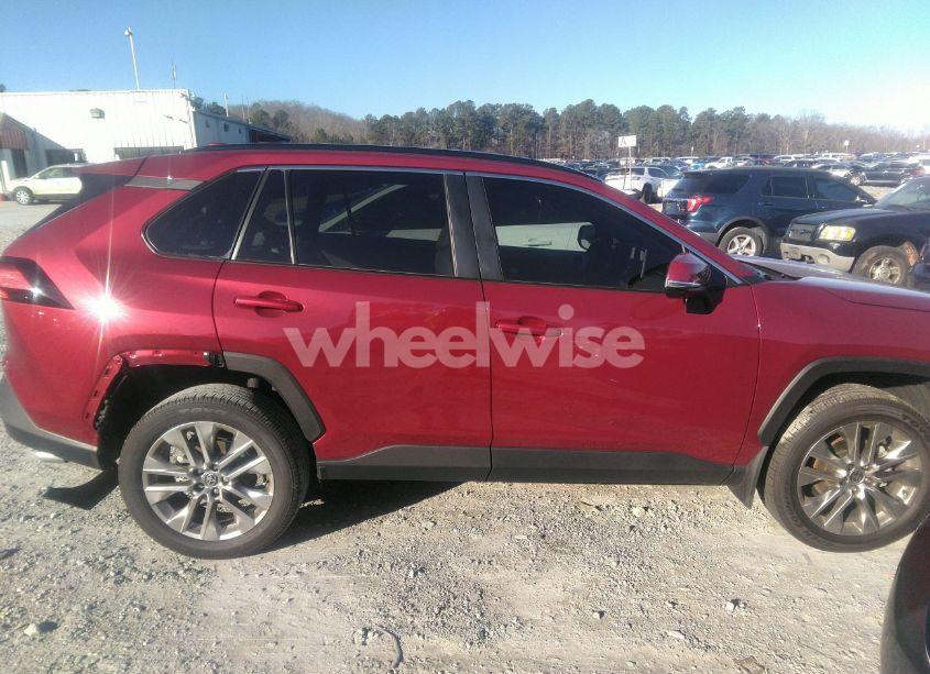 Photo 13 of 2024 Toyota Rav4 XLE PREMIUM (VIN 2T3C1RFV8RW314490)