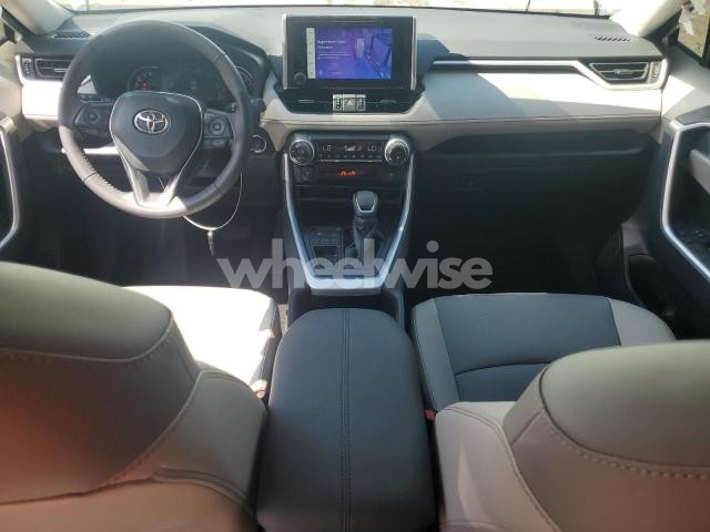 Photo 6 of 2025 TOYOTA RAV4 XLE PREMIUM (VIN 2T3C1RFV8SW366661)