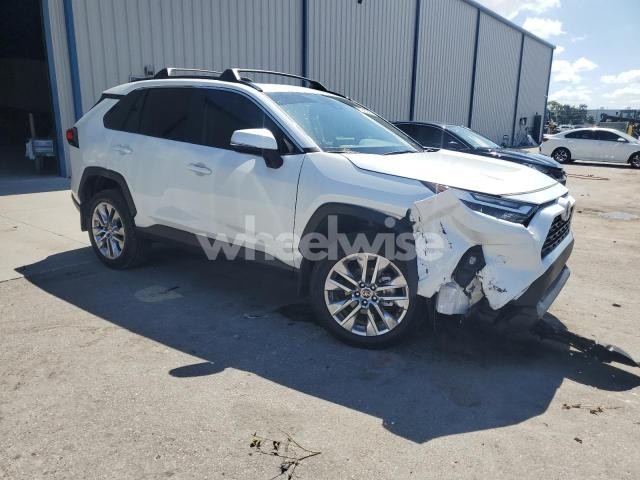 Photo 9 of 2025 TOYOTA RAV4 XLE PREMIUM (VIN 2T3C1RFV8SW366661)