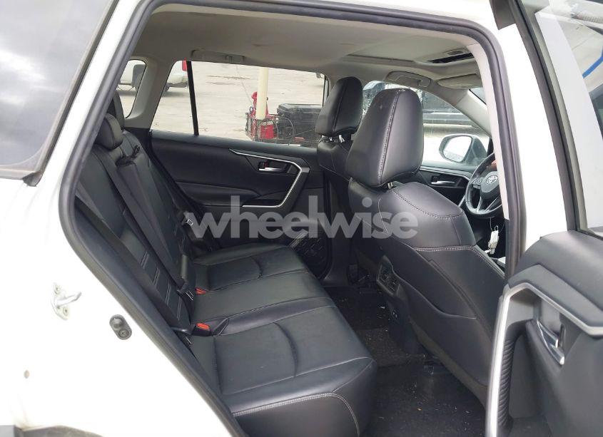 Photo 8 of 2019 Toyota Rav4 XLE PREMIUM (VIN 2T3C1RFV9KC007255)