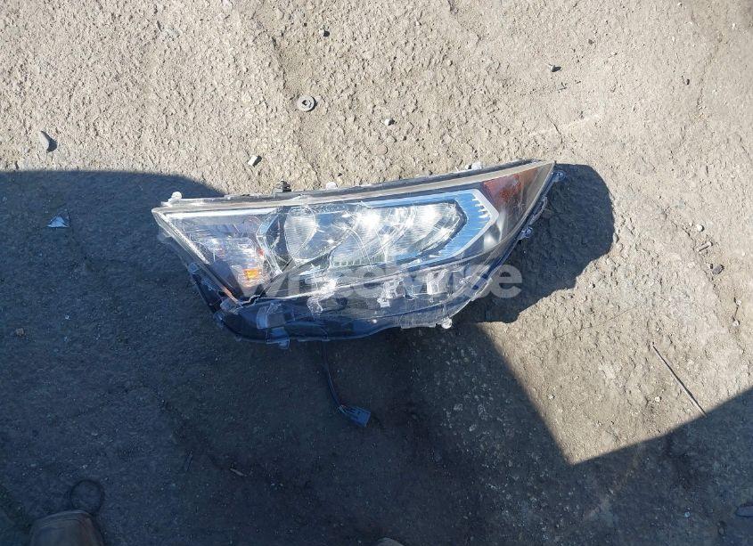 Photo 12 of 2019 Toyota Rav4 XLE PREMIUM (VIN 2T3C1RFV9KW055093)