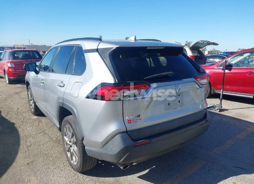 Photo 3 of 2019 Toyota Rav4 XLE PREMIUM (VIN 2T3C1RFV9KW055093)