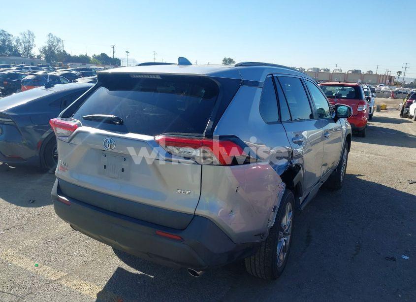 Photo 4 of 2019 Toyota Rav4 XLE PREMIUM (VIN 2T3C1RFV9KW055093)
