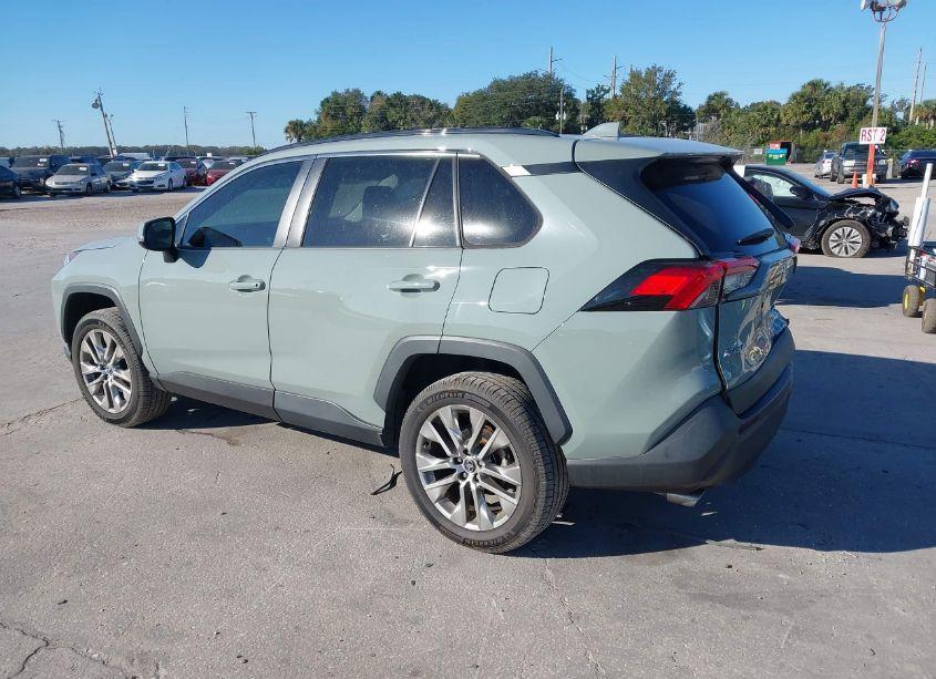 Photo 3 of 2020 Toyota Rav4 XLE PREMIUM (VIN 2T3C1RFV9LC081423)