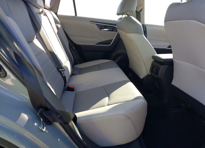 Photo 8 of 2020 Toyota Rav4 XLE PREMIUM (VIN 2T3C1RFV9LC081423)
