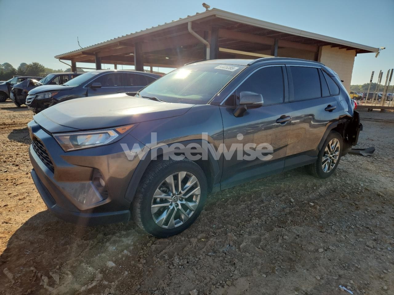 2021 TOYOTA RAV4 XLE PREMIUM (VIN 2T3C1RFV9MC121064) main photo