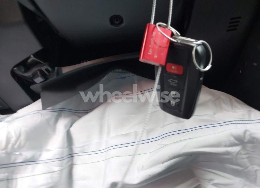 Photo 11 of 2021 Toyota Rav4 XLE PREMIUM (VIN 2T3C1RFV9MC124112)