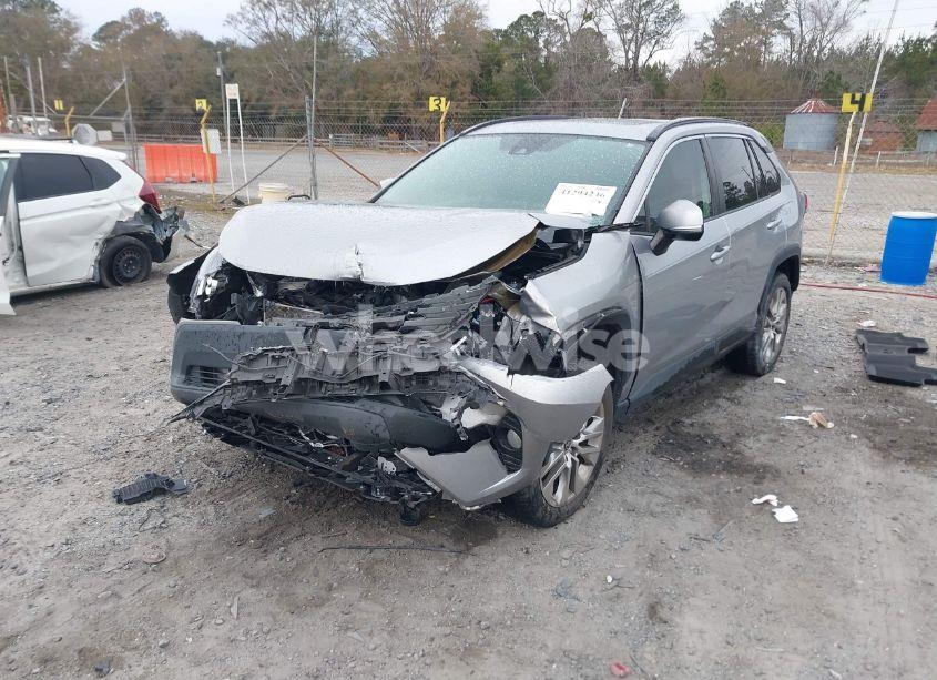 Photo 2 of 2021 Toyota Rav4 XLE PREMIUM (VIN 2T3C1RFV9MC124112)