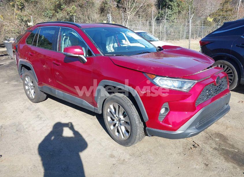 2021 Toyota Rav4 XLE PREMIUM (VIN 2T3C1RFV9MW165788) main photo