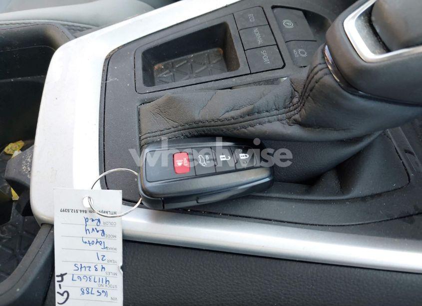 Photo 11 of 2021 Toyota Rav4 XLE PREMIUM (VIN 2T3C1RFV9MW165788)