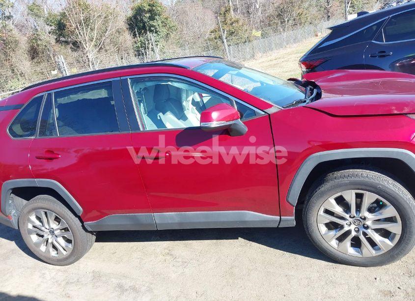 Photo 13 of 2021 Toyota Rav4 XLE PREMIUM (VIN 2T3C1RFV9MW165788)