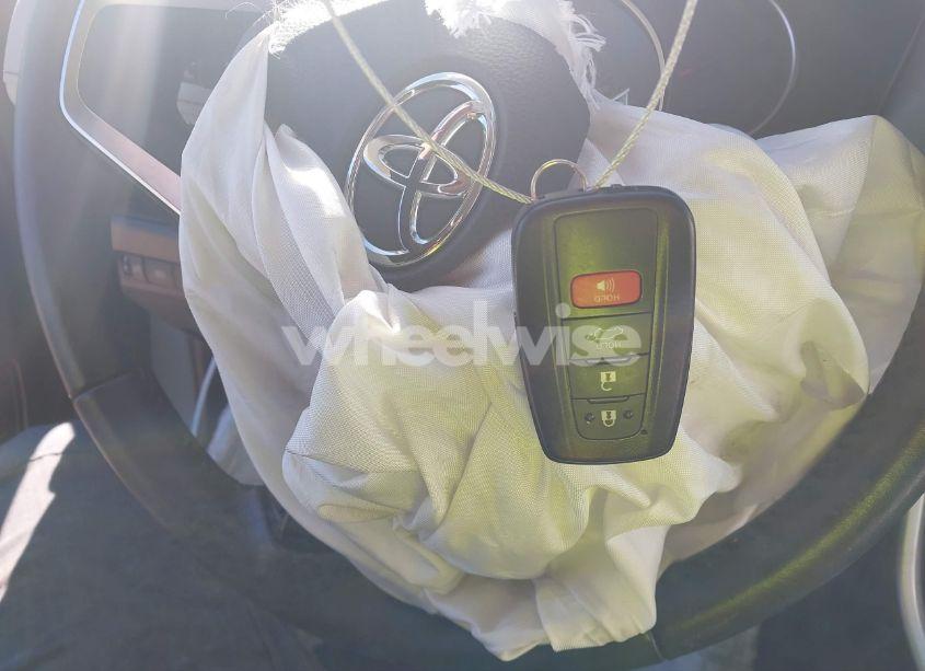 Photo 11 of 2021 Toyota Rav4 XLE PREMIUM (VIN 2T3C1RFV9MW173390)