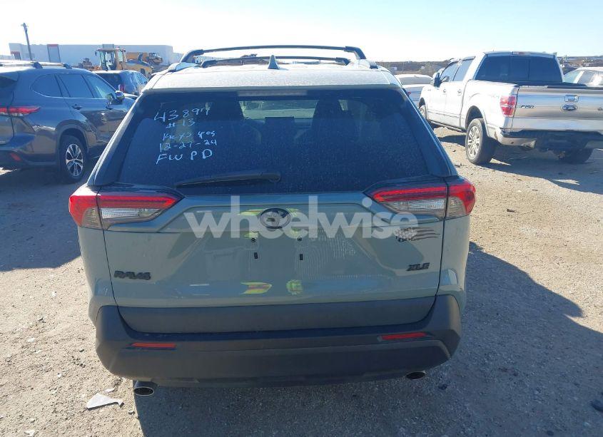 Photo 16 of 2021 Toyota Rav4 XLE PREMIUM (VIN 2T3C1RFV9MW173390)