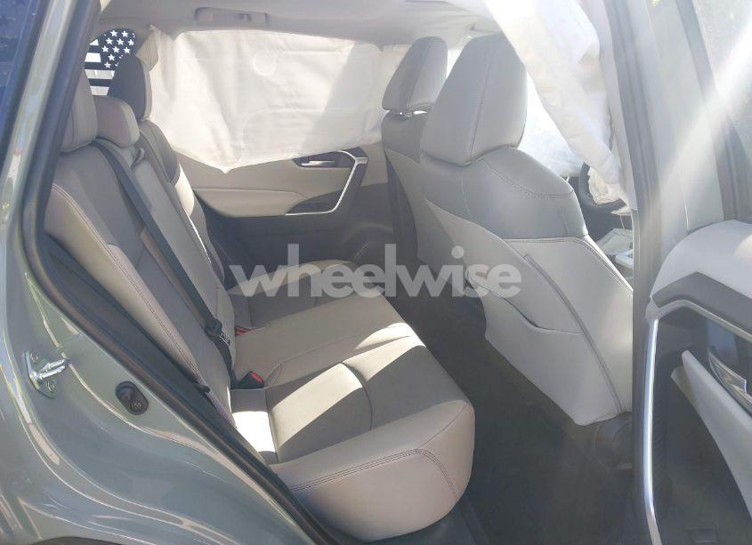 Photo 8 of 2021 Toyota Rav4 XLE PREMIUM (VIN 2T3C1RFV9MW173390)