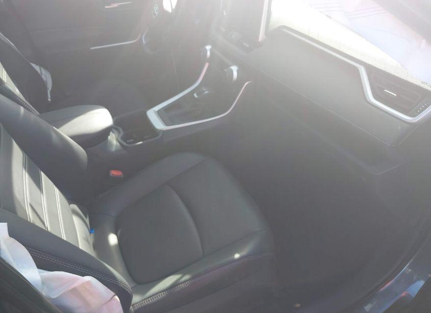 Photo 5 of 2023 Toyota Rav4 XLE PREMIUM (VIN 2T3C1RFV9PC250801)