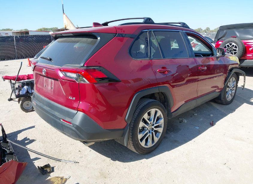 Photo 4 of 2023 Toyota Rav4 XLE PREMIUM (VIN 2T3C1RFV9PW248531)