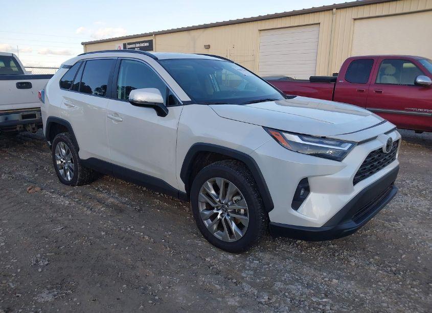 2024 Toyota Rav4 XLE PREMIUM (VIN 2T3C1RFV9RW345988) main photo