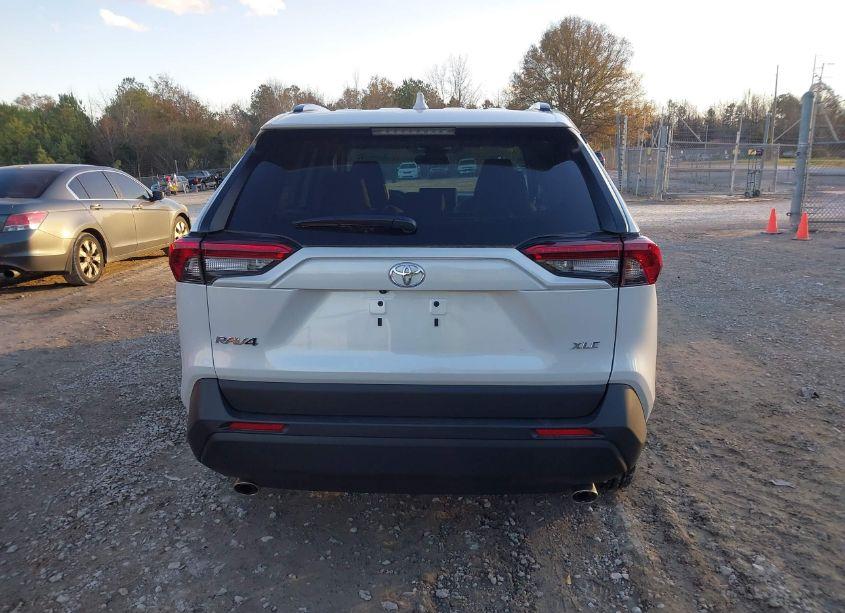 Photo 16 of 2024 Toyota Rav4 XLE PREMIUM (VIN 2T3C1RFV9RW345988)