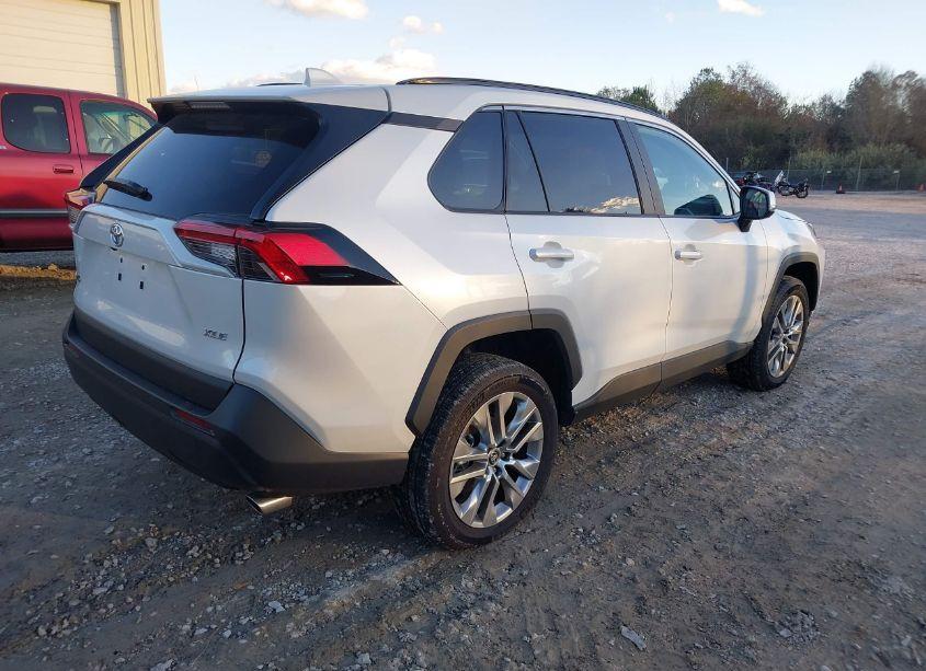 Photo 4 of 2024 Toyota Rav4 XLE PREMIUM (VIN 2T3C1RFV9RW345988)