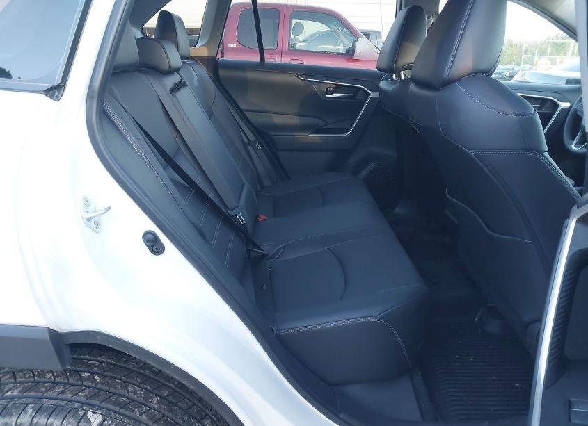 Photo 8 of 2024 Toyota Rav4 XLE PREMIUM (VIN 2T3C1RFV9RW345988)