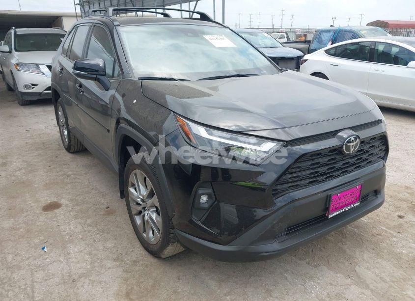 2025 Toyota Rav4 XLE PREMIUM (VIN 2T3C1RFV9SC323495) main photo