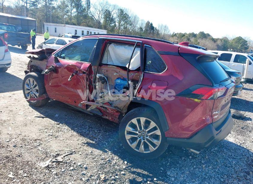 Photo 3 of 2019 Toyota Rav4 XLE PREMIUM (VIN 2T3C1RFVXKW017937)