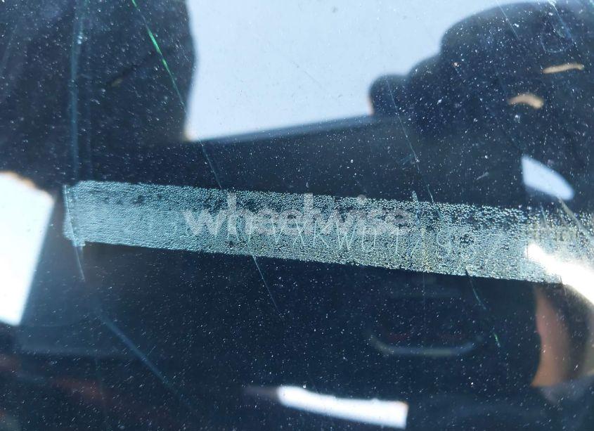 Photo 9 of 2019 Toyota Rav4 XLE PREMIUM (VIN 2T3C1RFVXKW017937)