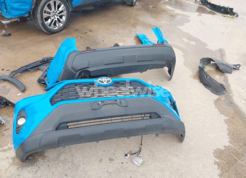 Photo 12 of 2020 Toyota Rav4 XLE PREMIUM (VIN 2T3C1RFVXLW086449)