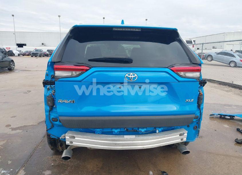 Photo 17 of 2020 Toyota Rav4 XLE PREMIUM (VIN 2T3C1RFVXLW086449)