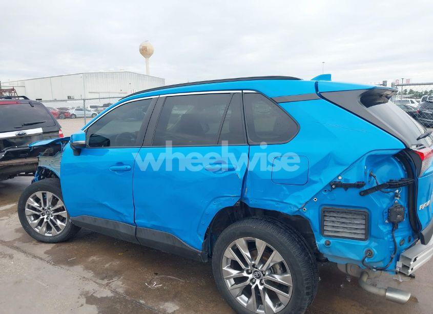 Photo 21 of 2020 Toyota Rav4 XLE PREMIUM (VIN 2T3C1RFVXLW086449)