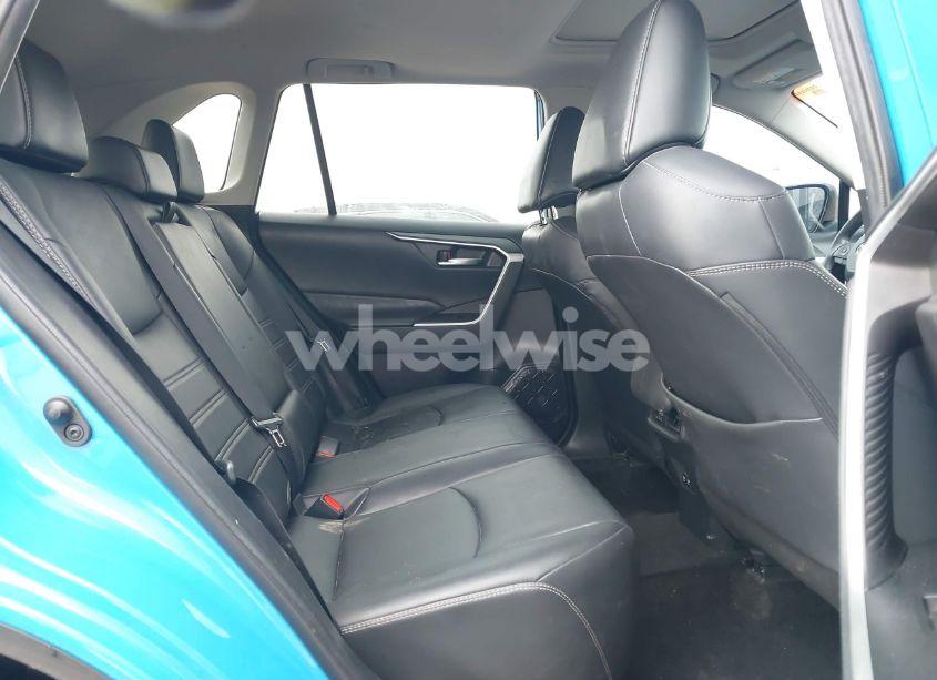 Photo 8 of 2020 Toyota Rav4 XLE PREMIUM (VIN 2T3C1RFVXLW086449)