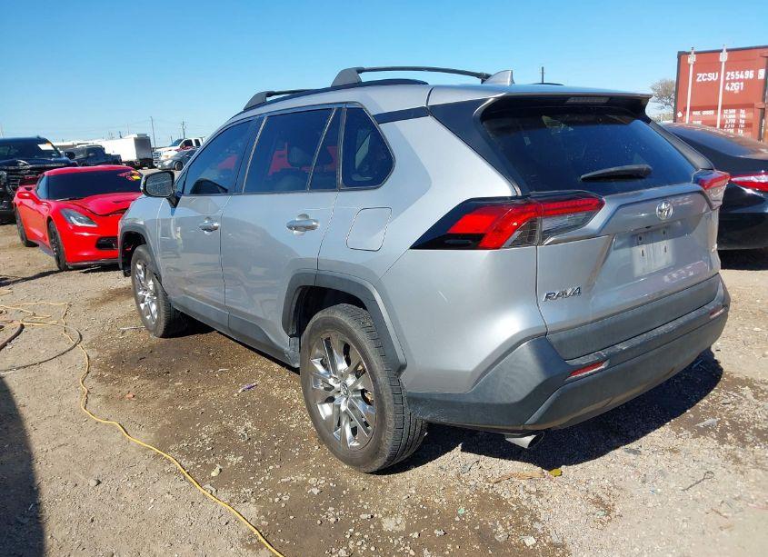 Photo 3 of 2020 Toyota Rav4 XLE PREMIUM (VIN 2T3C1RFVXLW095426)