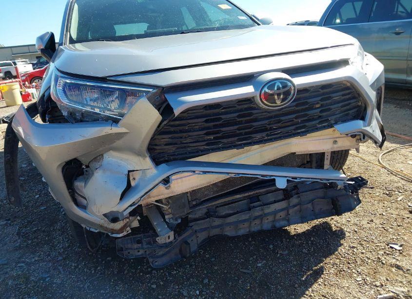 Photo 6 of 2020 Toyota Rav4 XLE PREMIUM (VIN 2T3C1RFVXLW095426)