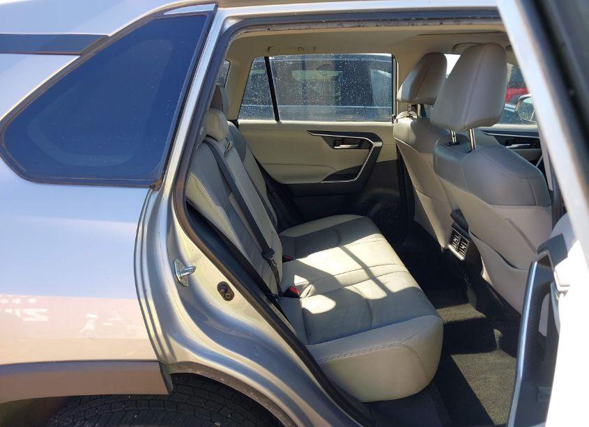 Photo 8 of 2020 Toyota Rav4 XLE PREMIUM (VIN 2T3C1RFVXLW095426)