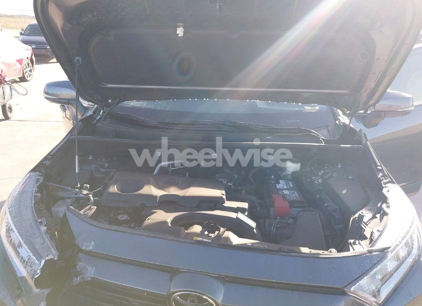 Photo 10 of 2021 Toyota Rav4 XLE PREMIUM (VIN 2T3C1RFVXMC103723)