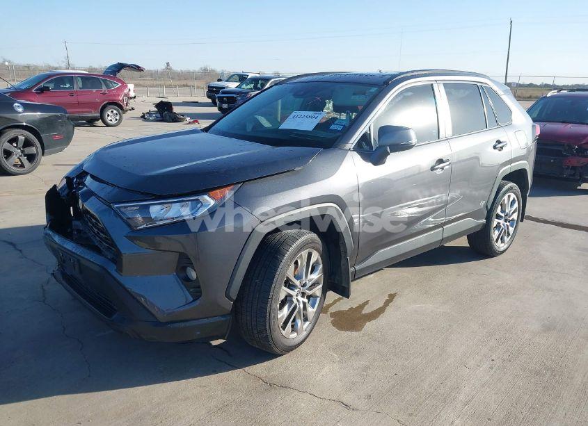 Photo 2 of 2021 Toyota Rav4 XLE PREMIUM (VIN 2T3C1RFVXMC103723)